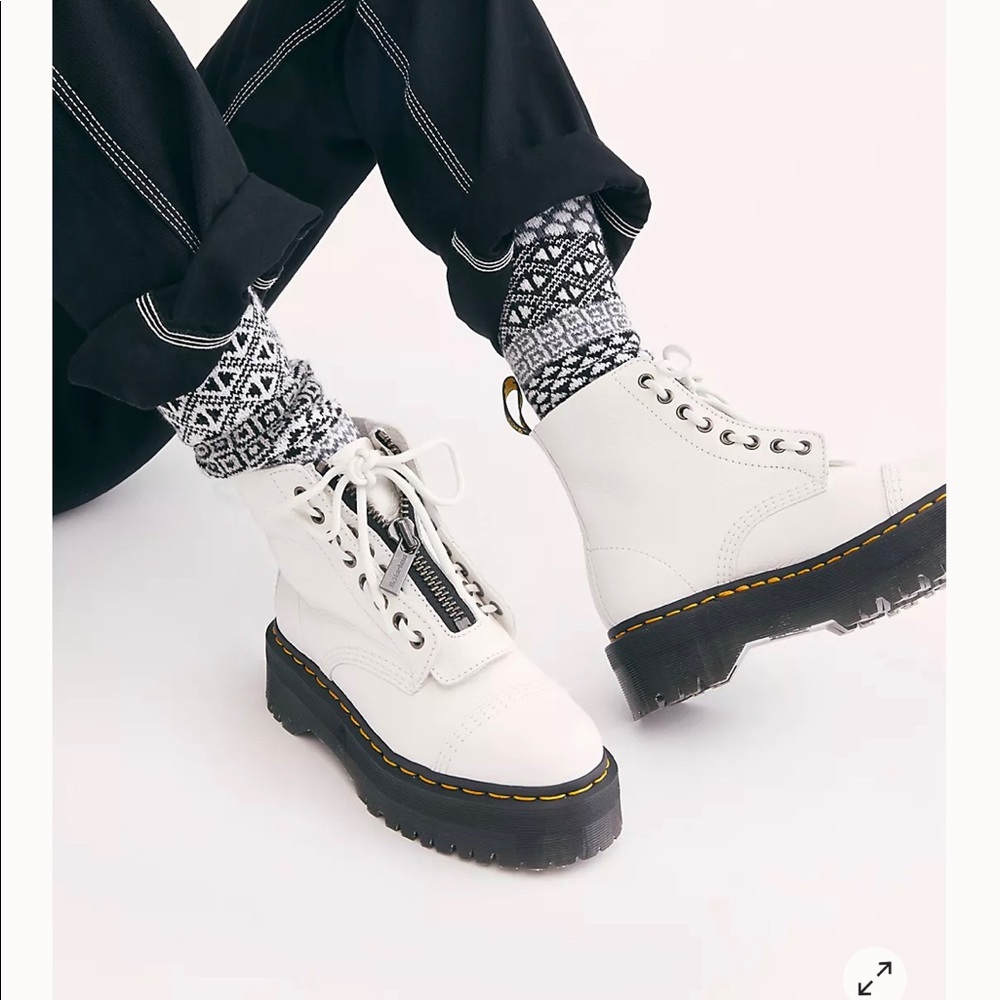Unworn Dr Martens Sinclair